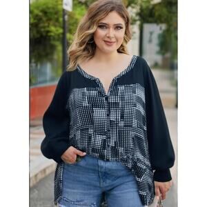 AVENUE Black & White 3/4 Sleeve Collarless Button Down Top Shirt NWOT Sz 30/32